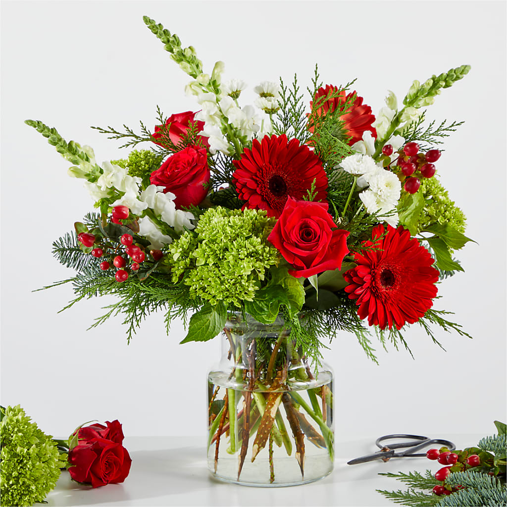Merry Moment Bouquet – A Florist Original – Floristeria Fabiana, Charlotte NC