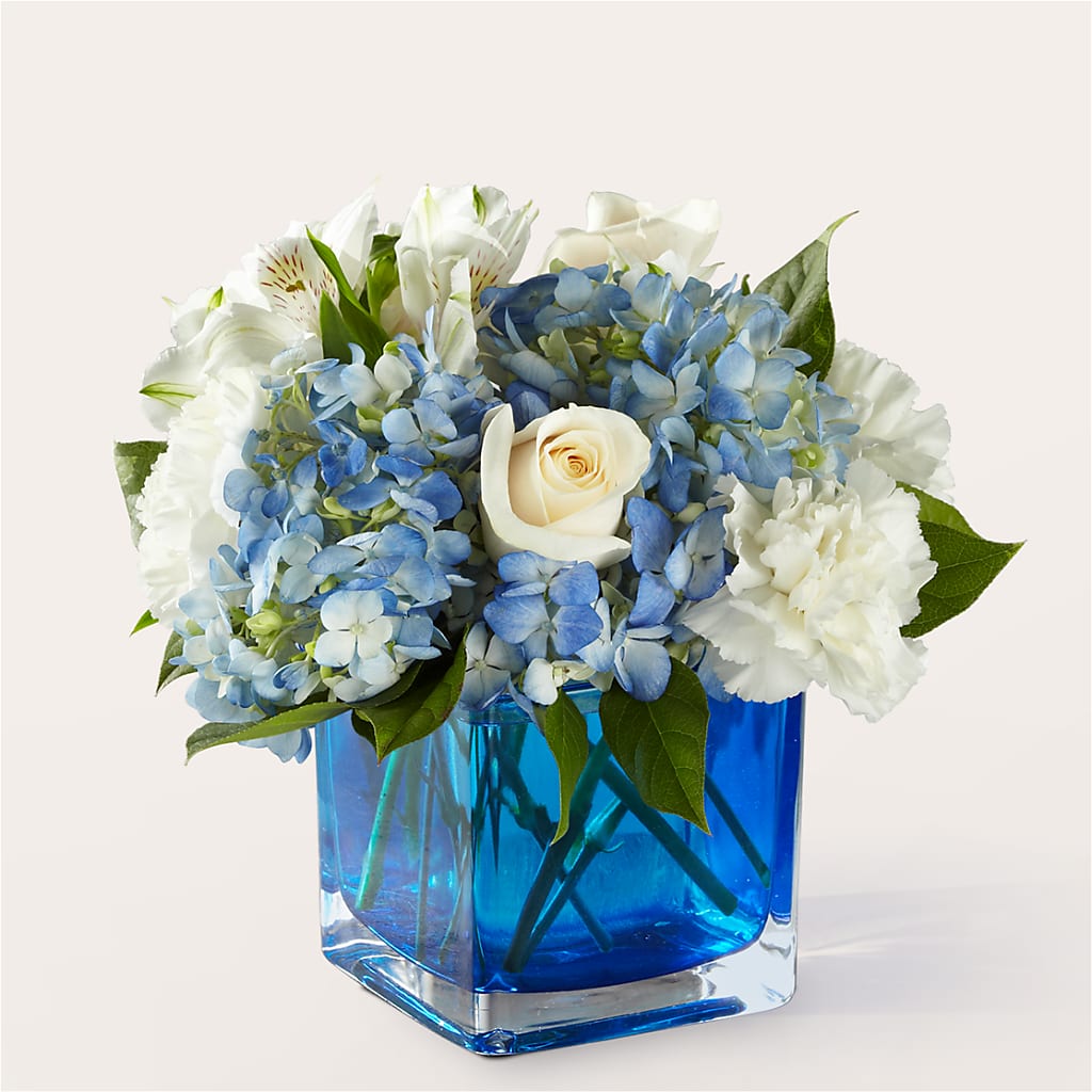 Soothing Waters Bouquet – Floristeria Fabiana, Charlotte NC