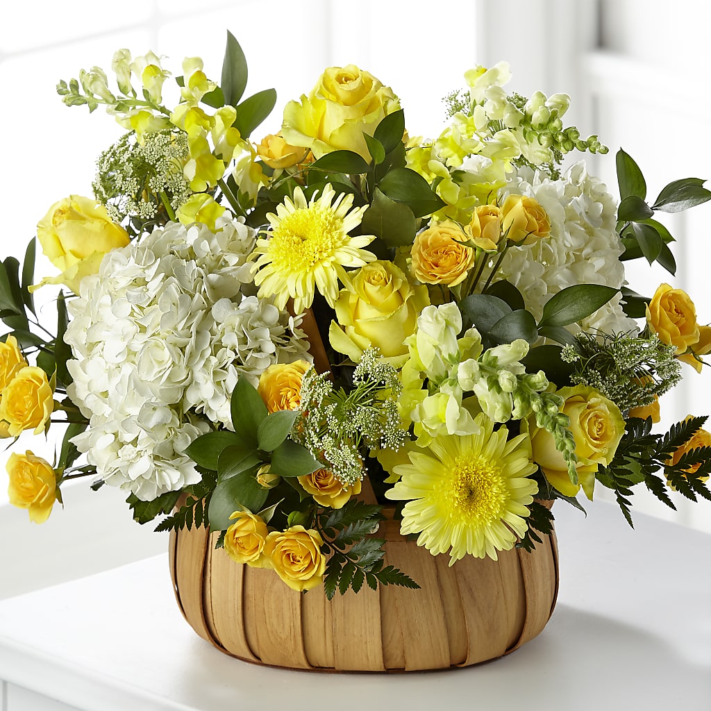 Rustic Remembrance Basket – Floristeria Fabiana, Charlotte NC
