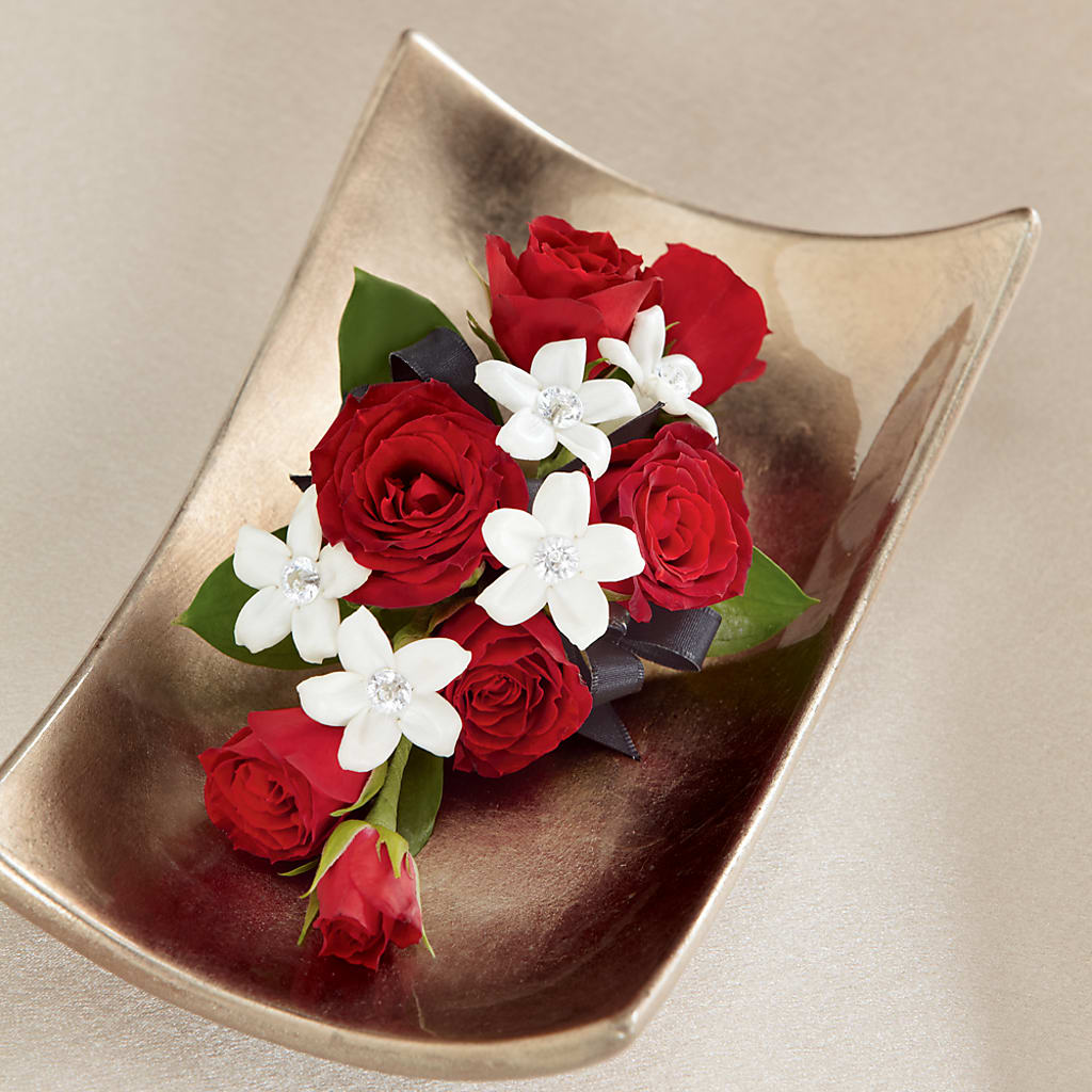 Poetry Corsage – Floristeria Fabiana, Charlotte NC