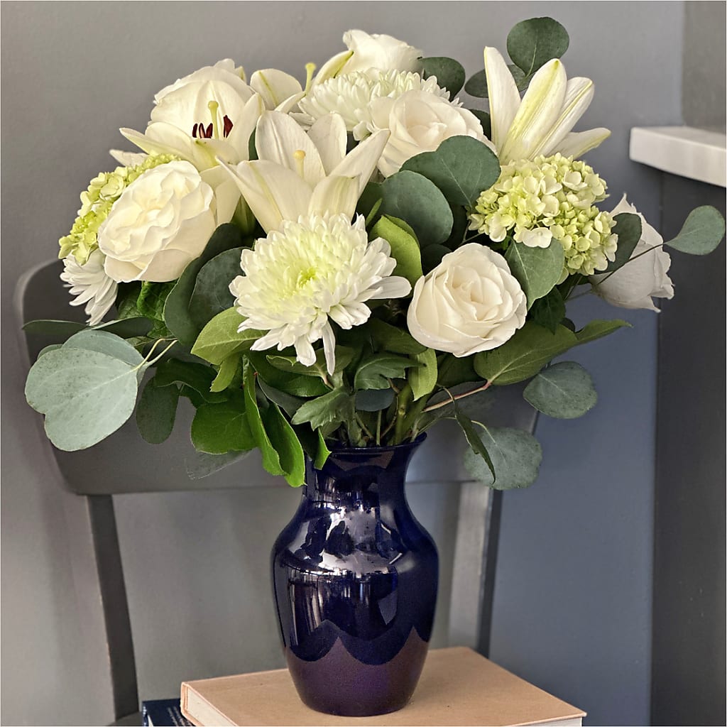 Snowy Dreams Bouquet –  Floristeria Fabiana, Charlotte NC