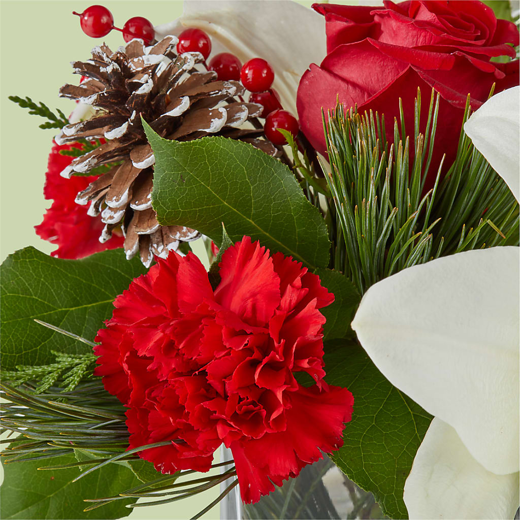 Glistening Icicles Bouquet –  Floristeria Fabiana, Charlotte NC