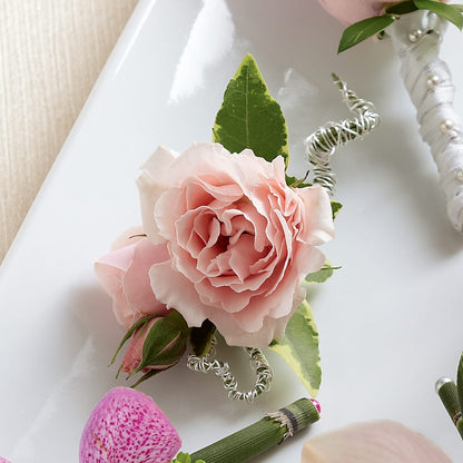 Pink Spray Rose Boutonniere –  Floristeria Fabiana, Charlotte NC
